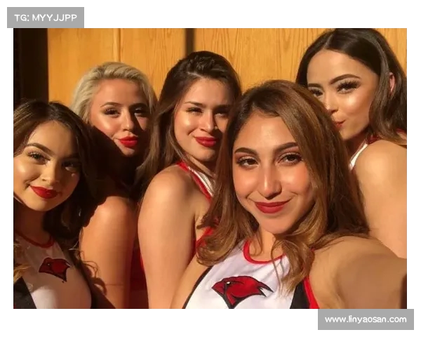 NBA啦啦队的魅力与力量揭秘 他们如何在赛场内外点燃激情